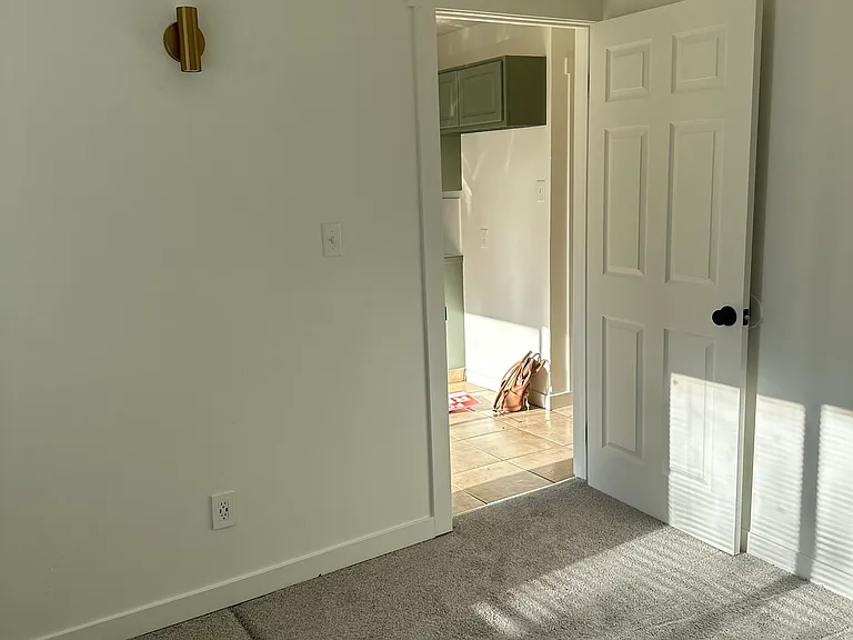 2843 Grant Ave — Photo 5