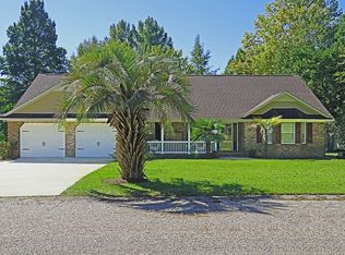 1370 Plummer Cir, Manning, SC 29102