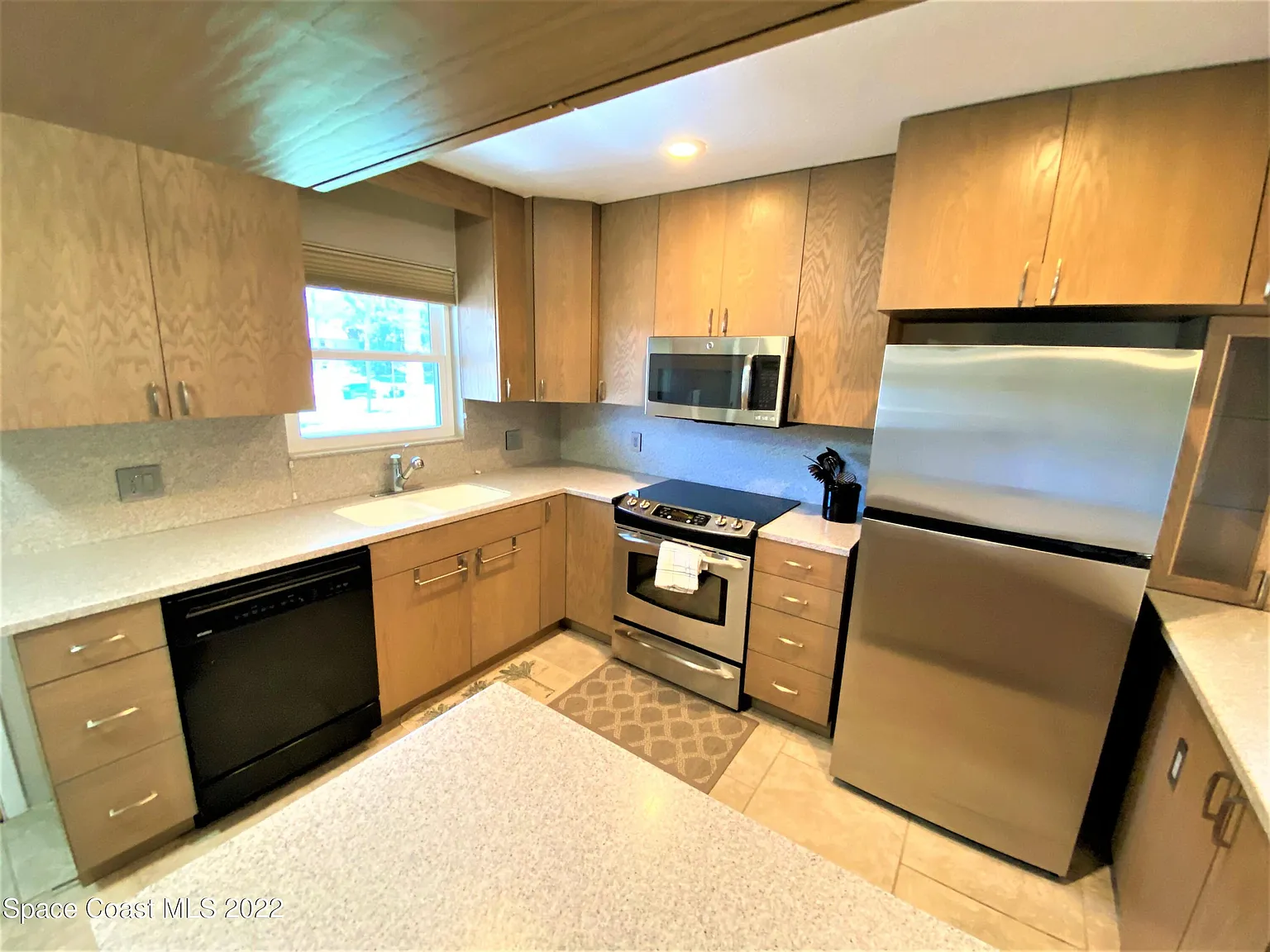 2 bed, 2.0 bath, 1091 sqft, $1,825 — Photo 3