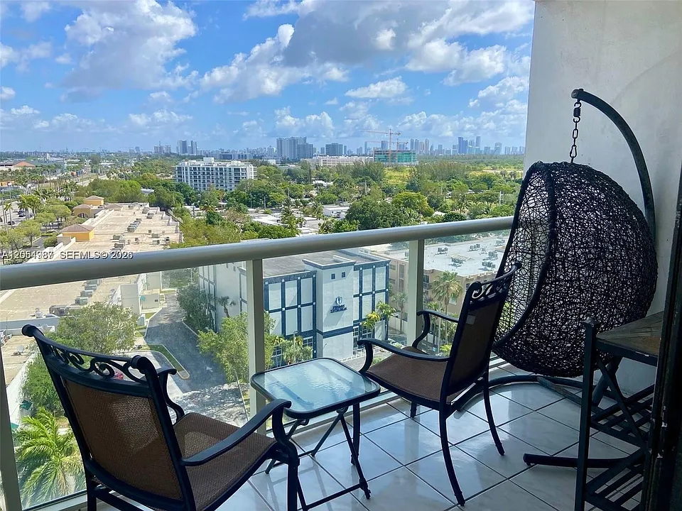 13499 Biscayne Blvd #1111