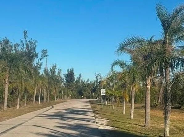 3666 Stabile Rd, Saint James City, FL 33956