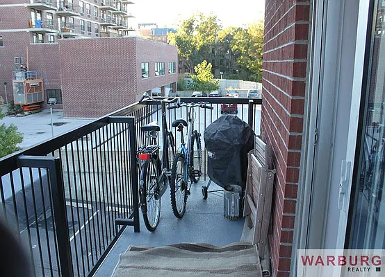 Rented by Warburg | media 14