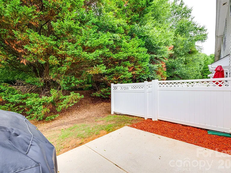 1430 Harpers Inlet Dr — Photo 26