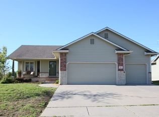401 E Stone Path St, Derby, KS 67037