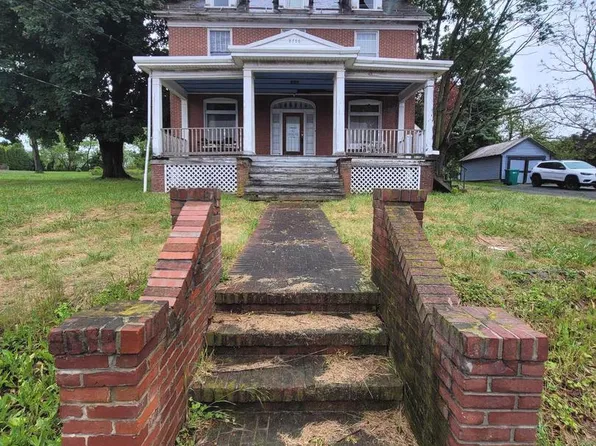 8786 Anthony Hwy, Waynesboro, PA 17268