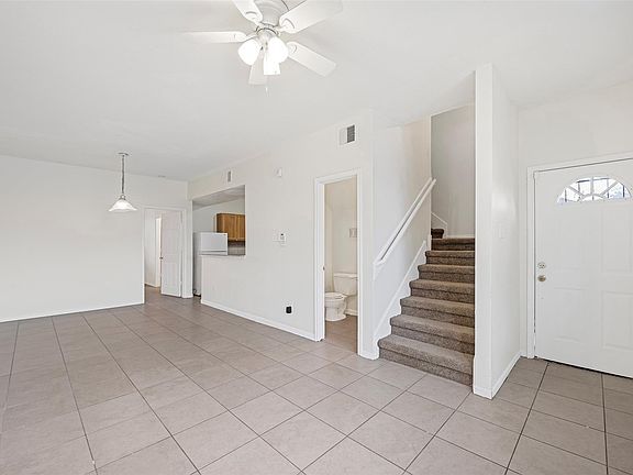 4th image of 4515 Perry St Unit B