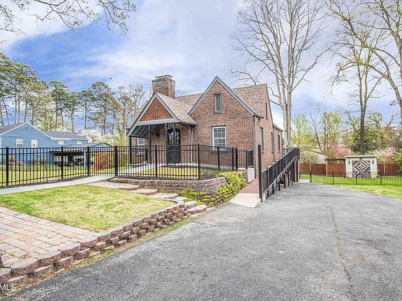 2nd image of 3114 Fountain Park Blvd