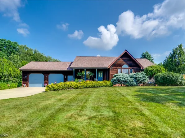 2785 Brady Lake Rd, Ravenna, OH 44266