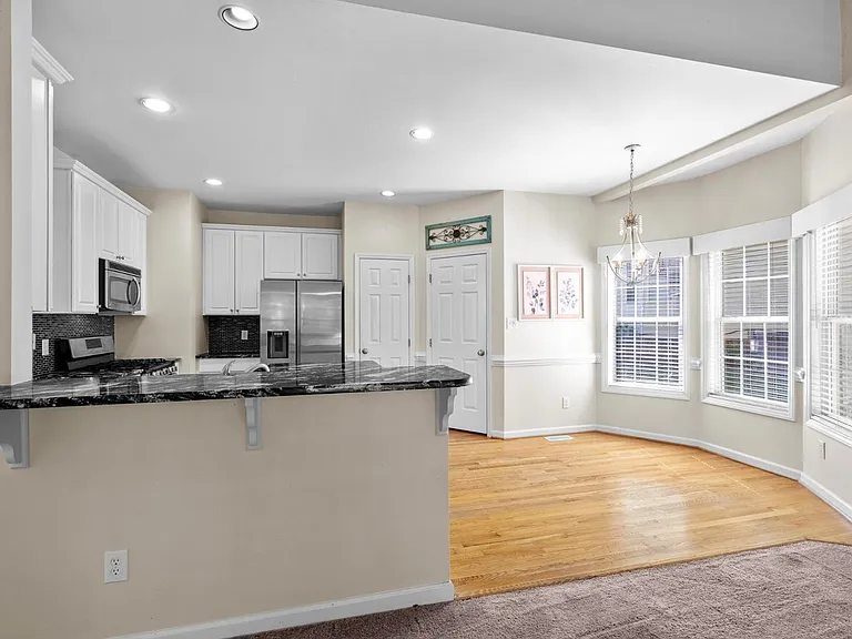 2400 Buckwater Ct — Photo 8