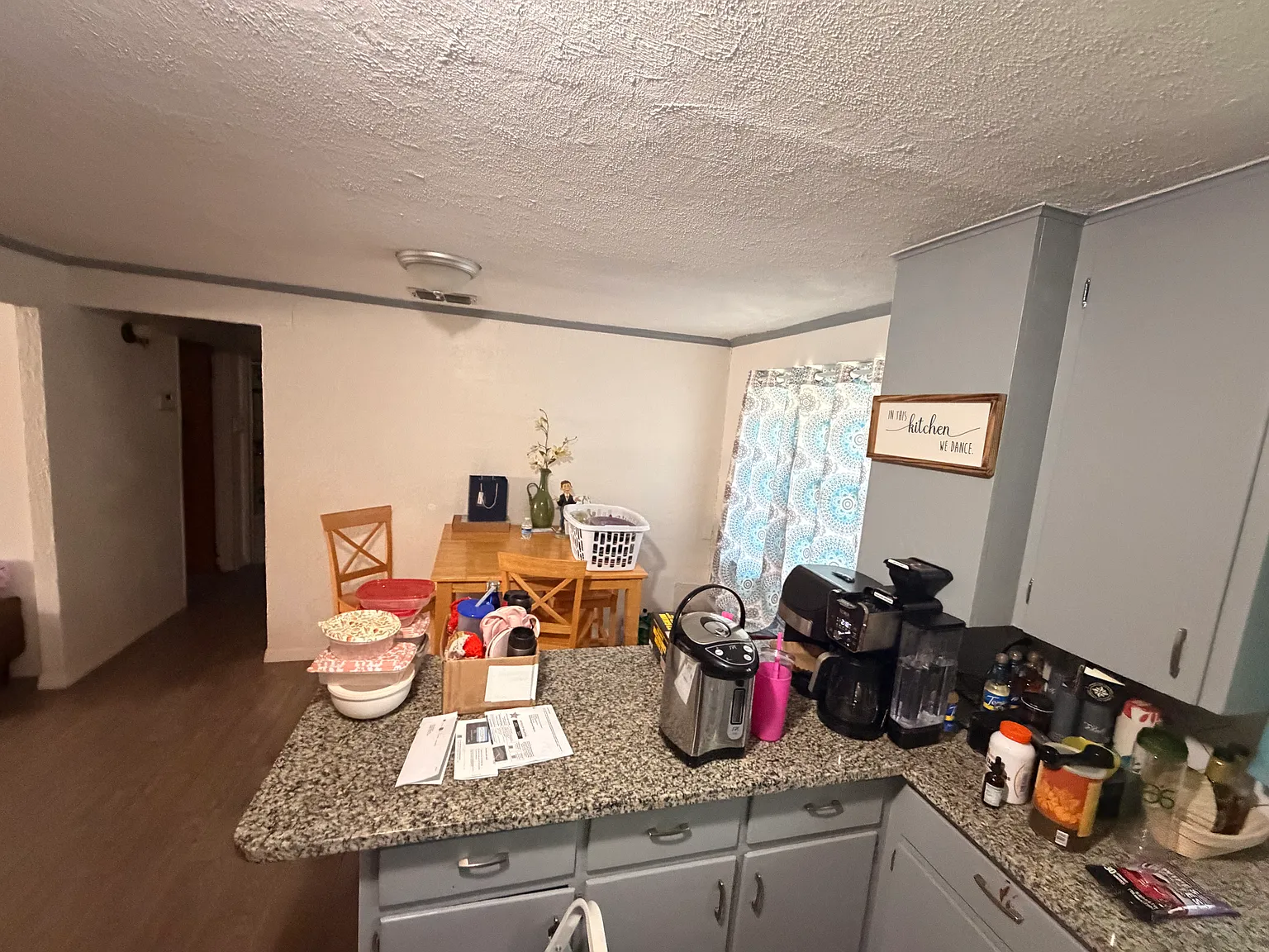 3 bed, 1400 sqft, $2,800 — Photo 4