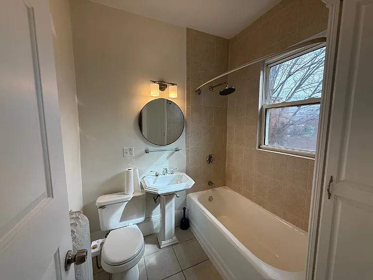 221 Shurtleff St #6 — Photo 15