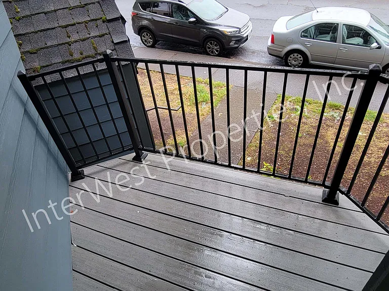 1525 SW 14th Ave #5 — Photo 2