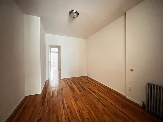 Rented by MySpaceNYC | media 6