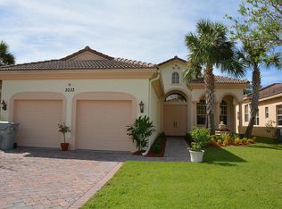 2033 Plainfield Dr SW, Vero Beach, FL 32968