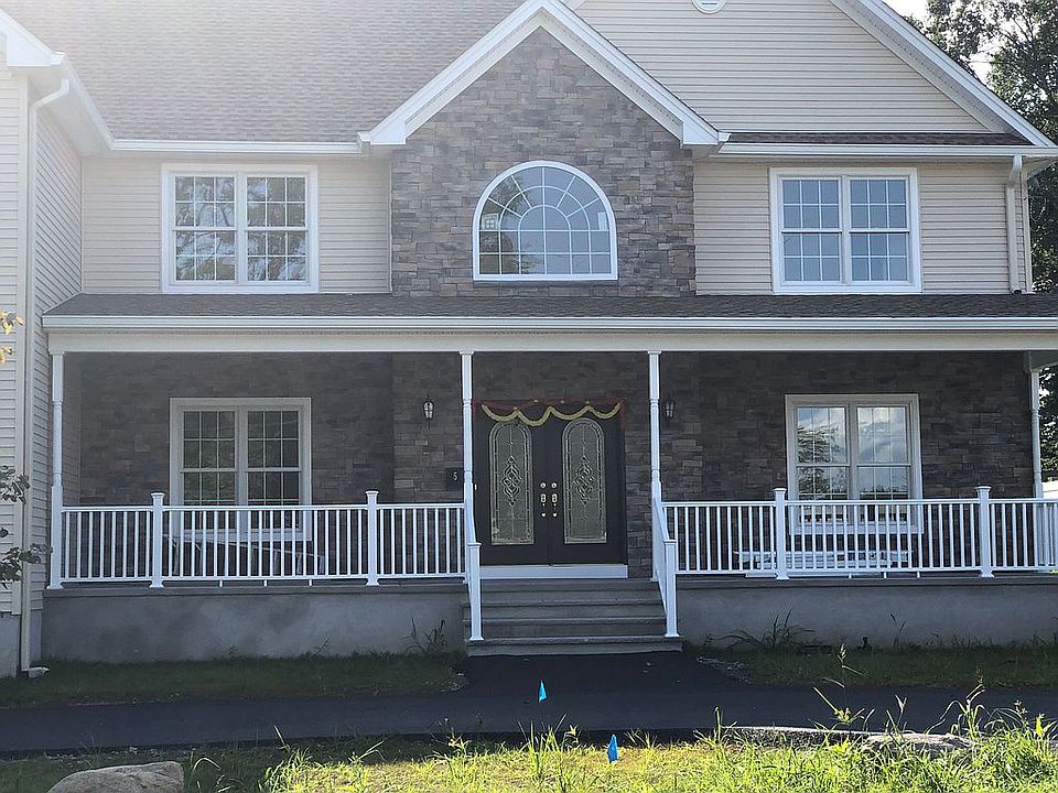 2nd image of 5 Lincoln Ave