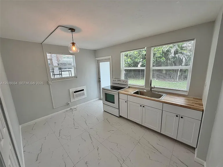 3021 NE 21st Ter #1 — Photo 14