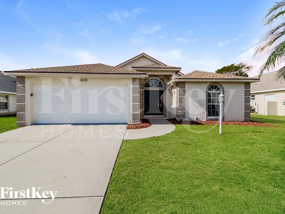 2658 6th Ct E