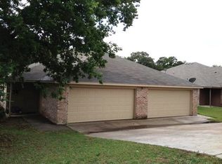 1008 Jameson St, Weatherford, TX 76086