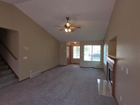 3rd image of 4725 Fox Grove ROAD