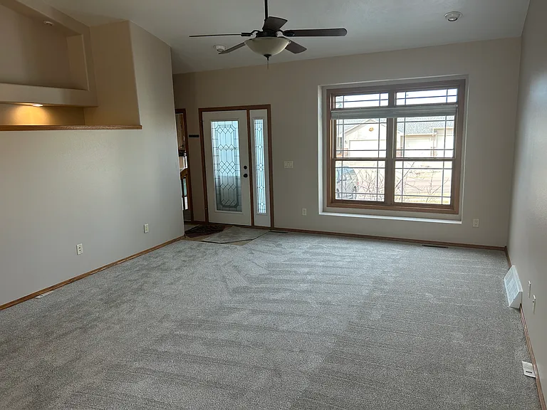 upstairs living room, entrance