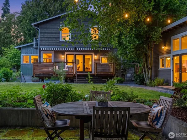 3033 NE 92nd Street, Seattle, WA 98115