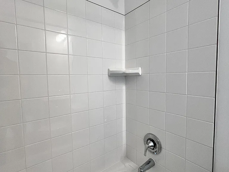 357 Andrew Ct — Photo 32