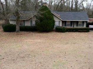 34 Overlook Dr, Seale, AL 36875