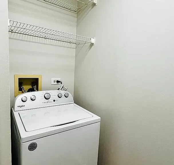 104 Glengarry Dr #208 — Photo 10