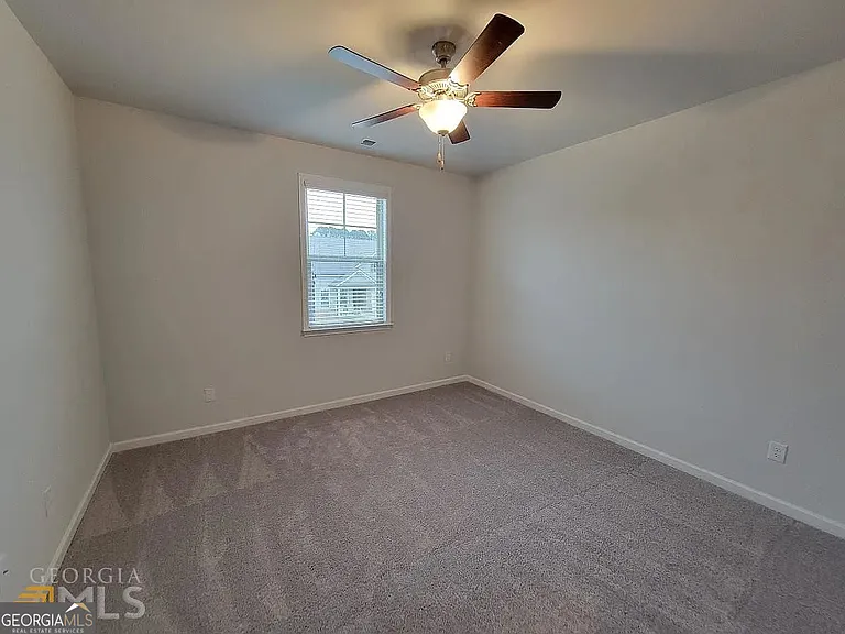 604 Cunninghame Ct — Photo 10