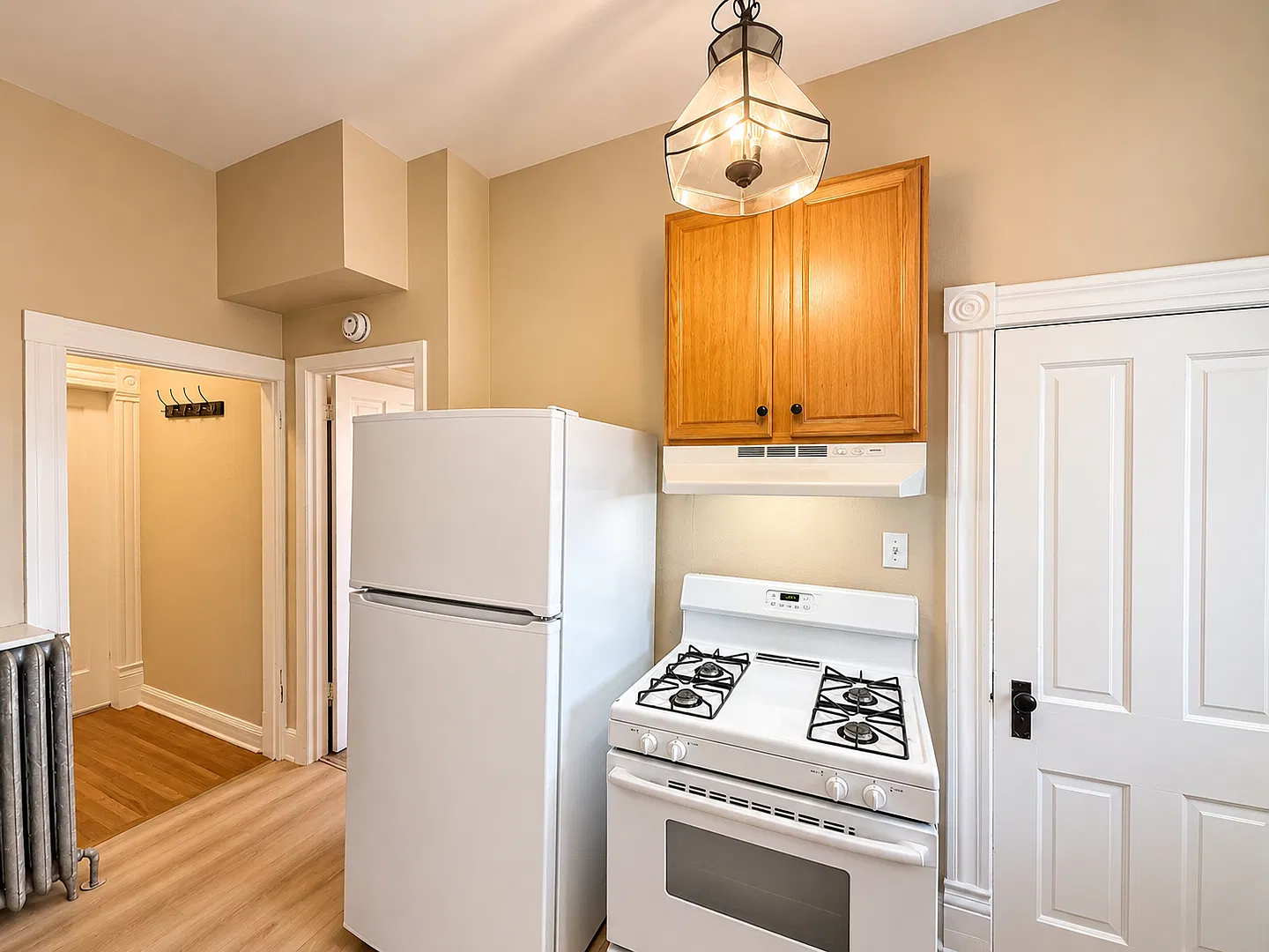 215 E Willamette Ave. — Photo 3