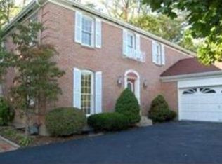 1415 Holman View Dr, Cincinnati, OH 45215