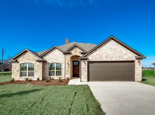 500 E Carroll St, Pilot Point, TX 76258