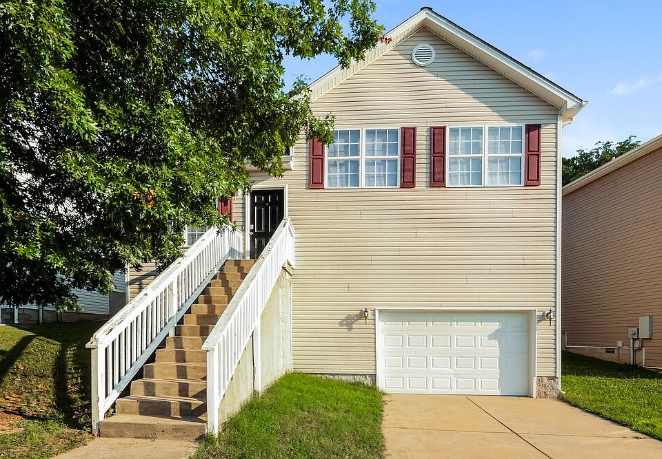 1st image of 641 Belgium Dr
