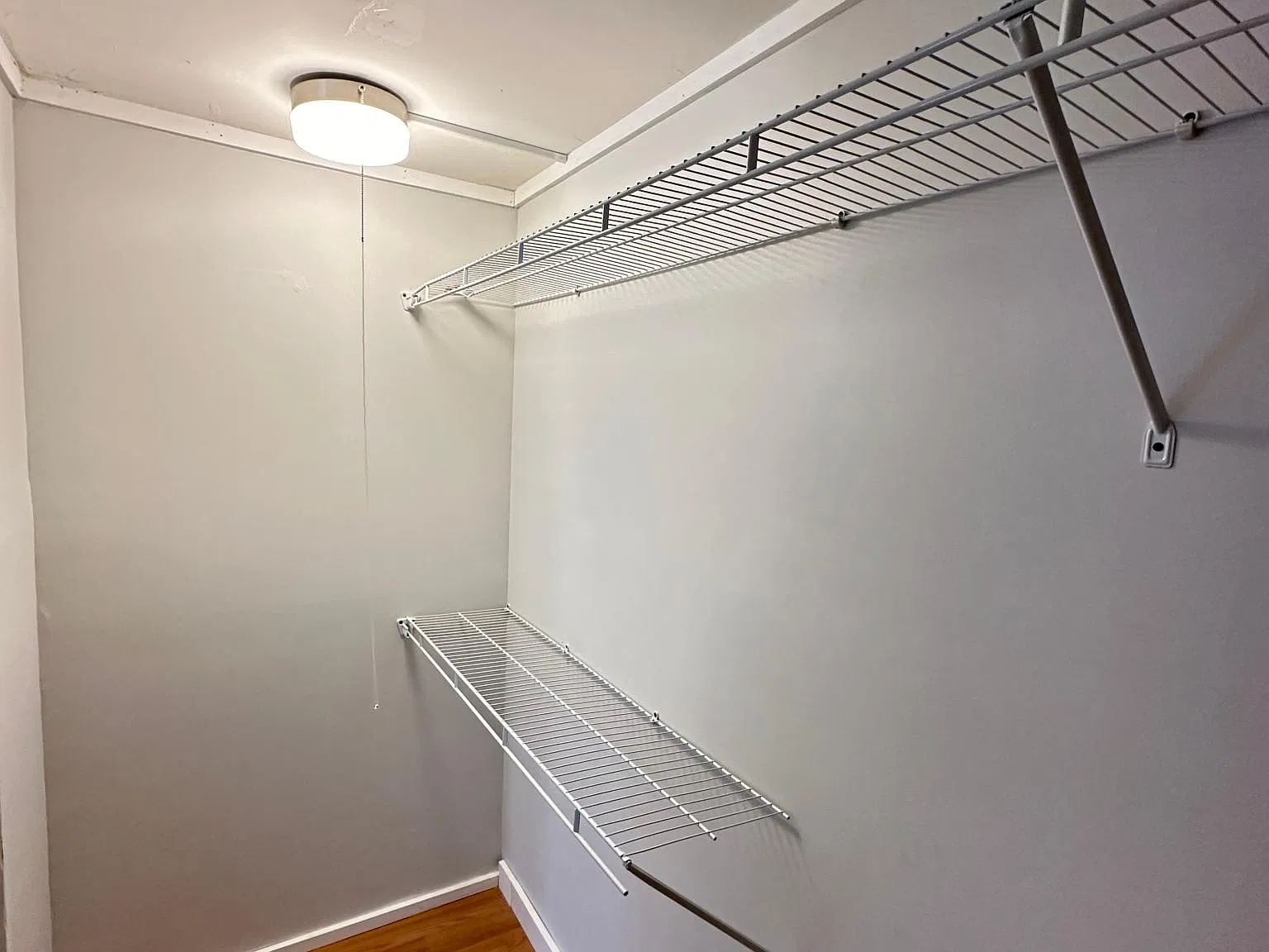 162 South Ave — Photo 4