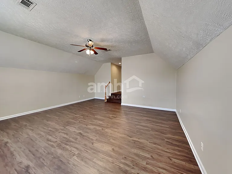 2495 Oak Hill Dr — Photo 8