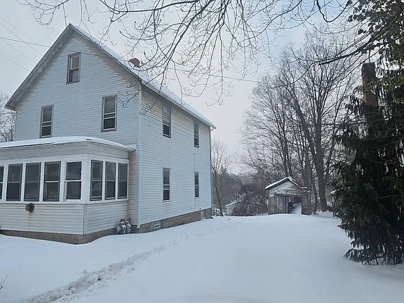 2nd image of 18064 Cussewago Rd