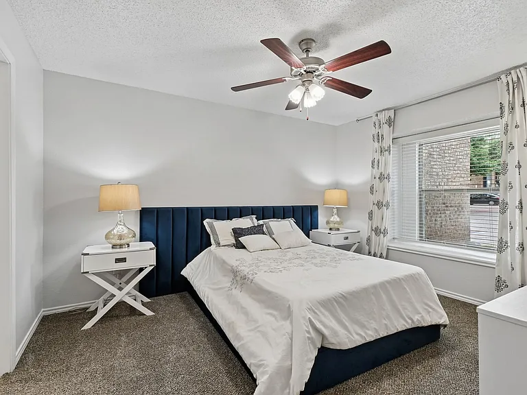 Chisholm Place — Photo 13