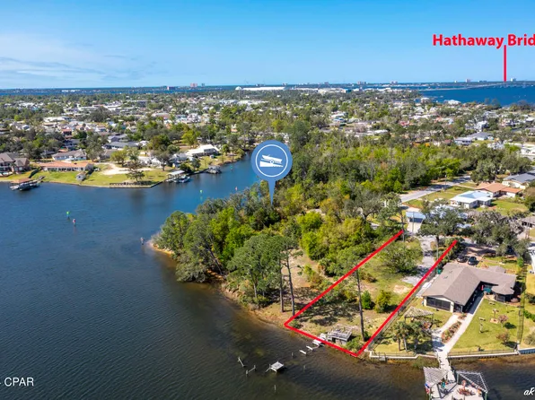 3719 Shoreline Cir, Panama City, FL 32405