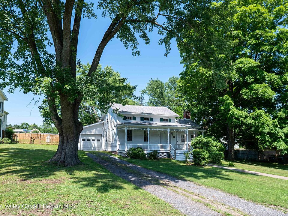 1st image of 1402 Albany Avenue