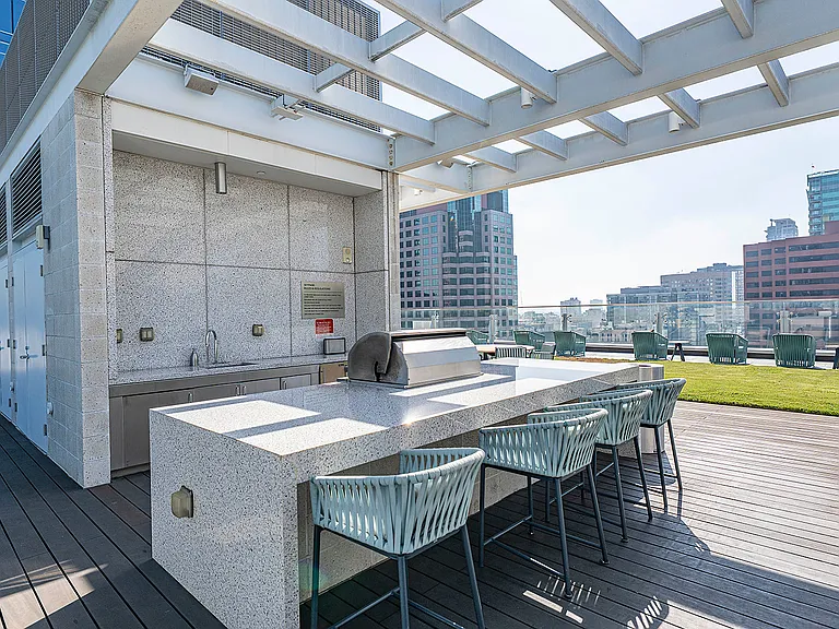 877 Francisco St — Photo 20