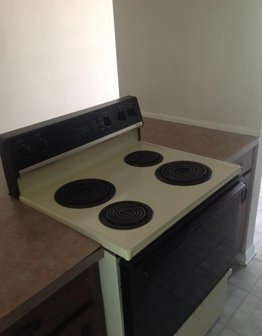 501 E Roseclair Street — Photo 1