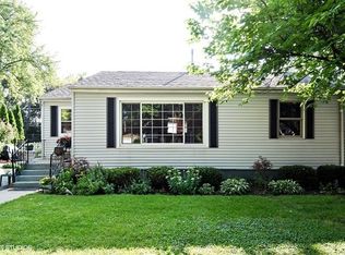 237 S Oak St, Palatine, IL 60067