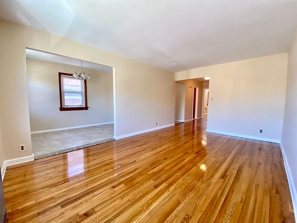 1st image of 22-11 48th St #2