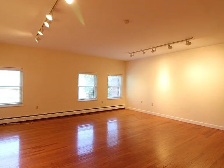 50 Winchester St #304 — Photo 2