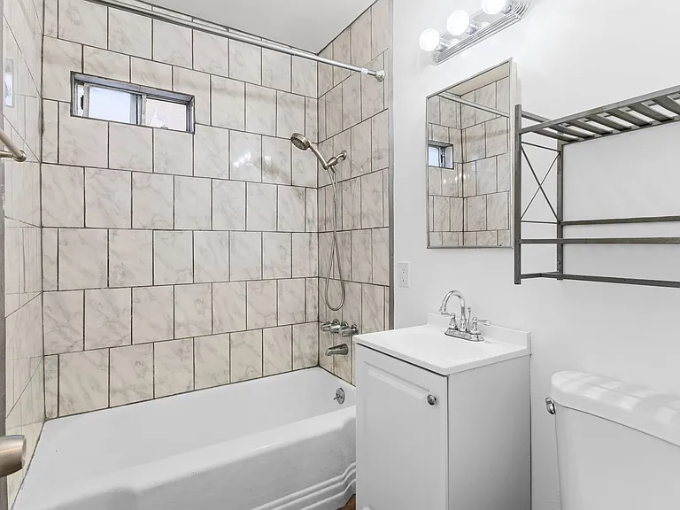 3312 E 2nd Street — Photo 12