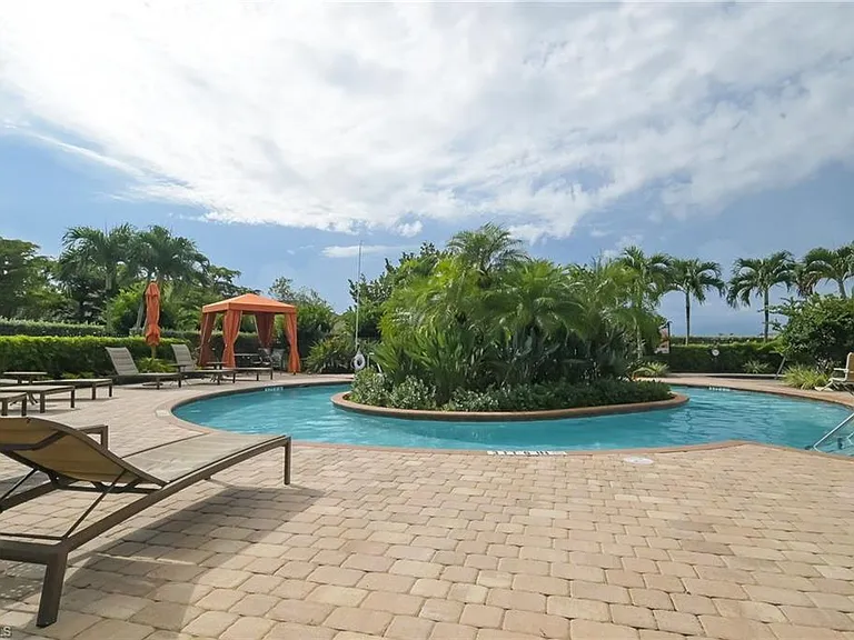 8013 Calle Canovas Ct — Photo 42