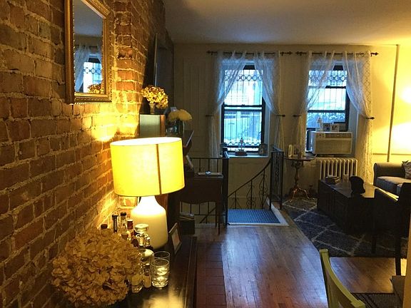 3rd image of 132 W 87th St APT 1A