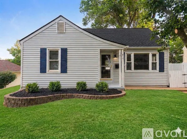 415 10th St, Crystal City, MO 63019