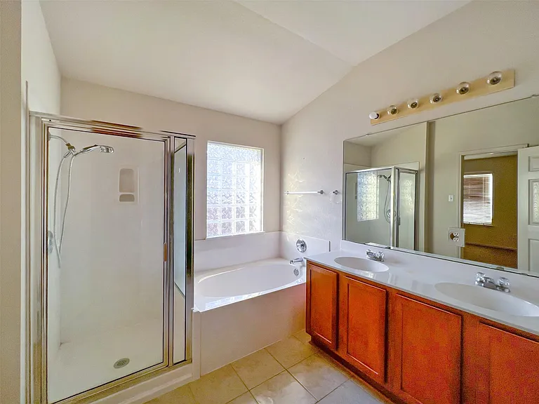 2324 Pearson Way — Photo 13