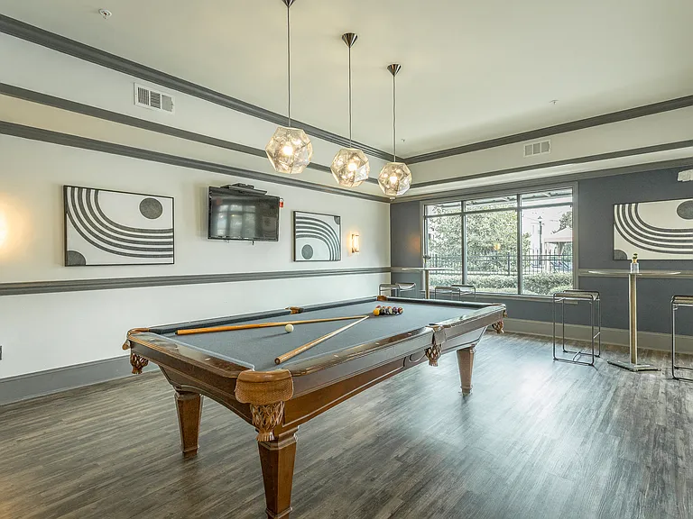 Billiards table at Amberleigh Ridge